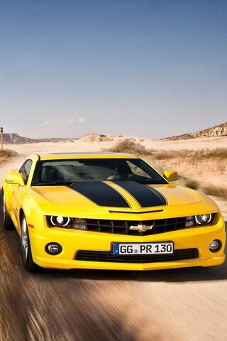 Unleashing Power: The Camaro ZL1 Roars to Life! 🏎️💨