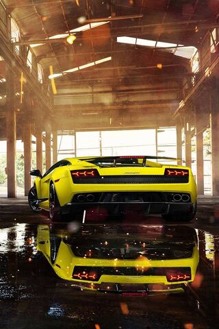 Lamborghini Gallardo: The Icon of Italian Speed 🚗💨