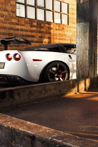 Power and Elegance: The Corvette C6 ZR1