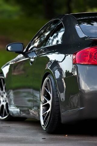 Sleek Ride: The Art of Car Tuning 🚗✨