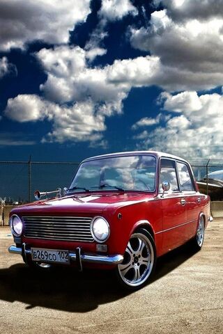 Revved Up Classic: The Lada 2101 Tuned 🚗🔥