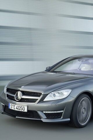 Sleek Power: The Mercedes-Benz Experience 🚗✨