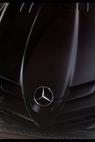 The Elegance of Merc: A Symbol of Luxury 🚗✨