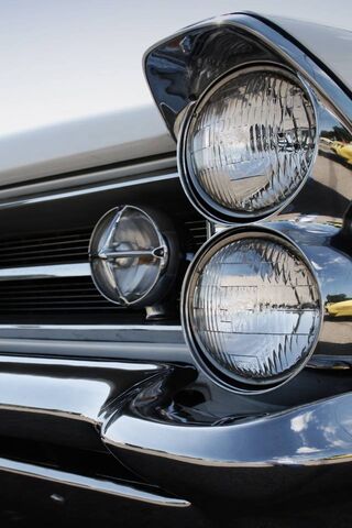 Timeless Elegance: The Oldtimer's Charm 🚗✨
