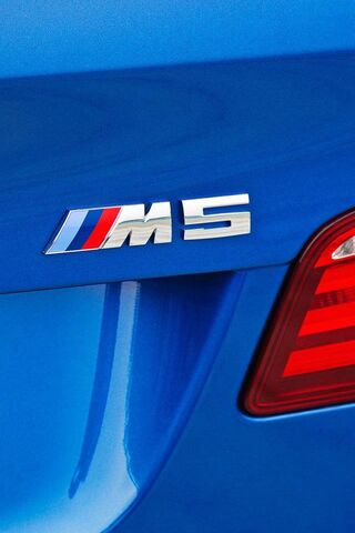 The Iconic M5 Emblem: A Symbol of Performance 🚗💨