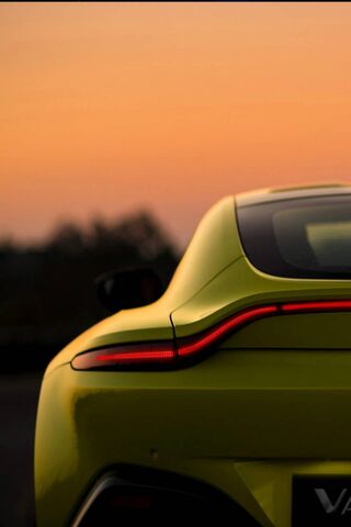 Sunset Speed: The Allure of the McLaren