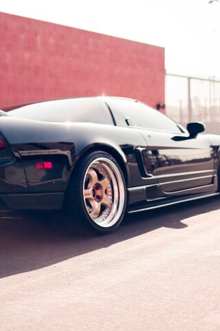 The Timeless Elegance of the Acura NSX 🚗✨