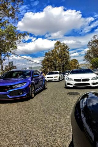 Paradise on Wheels: A Car Enthusiast's Dream 🚗☁️