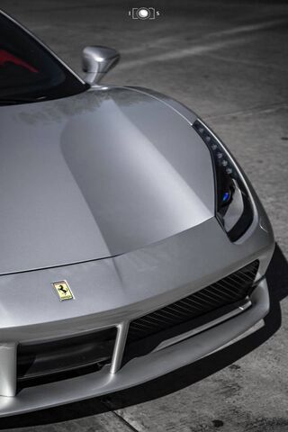 Sleek Elegance: The Ferrari Italia Unleashed 🚗✨