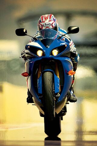 Yamaha R1