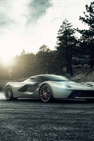 LaFerrari: The Pinnacle..