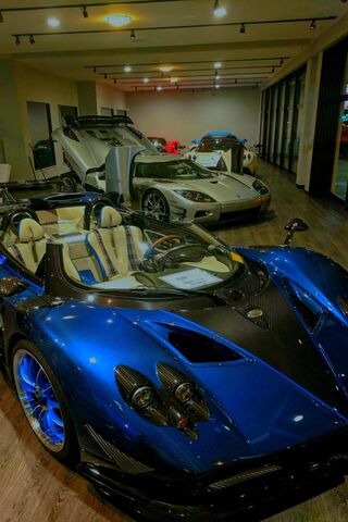 The Stunning Blue Beauty: A Car Enthusiast's Dream 🚗💙