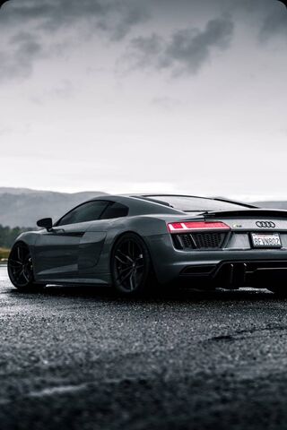 Wet R8