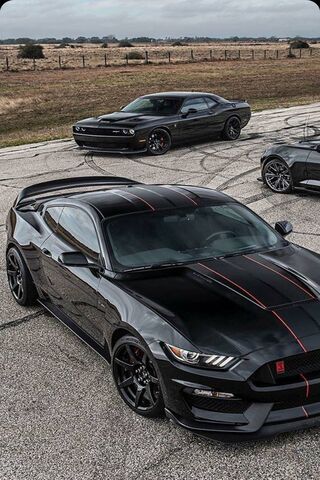 Power on Wheels: The American Muscle Legacy 🚗💨