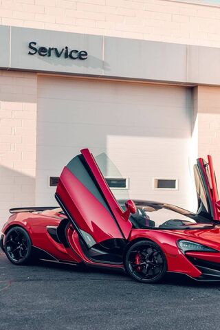 Unleashing the Beast: Red McLaren 600LT 🚗🔥