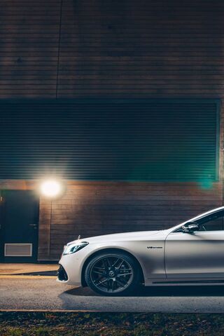 S550: The Pinnacle of Luxury Performance 🚗✨