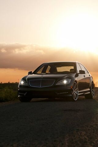 Elegance on Wheels: The Mercedes-Benz S-Class