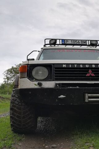 Pajero: The Off-Road Beast 🏞️🚙