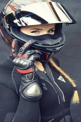 Rider Ready: The Motogirl Vibe 🏍️✨