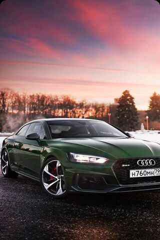 Unleashing Power: The Audi RS5 Quattro in Action! 🚗💨