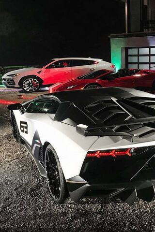 Unleashing the Beast: The New Aventador SVJ Roars to Life! 🏎️🔥