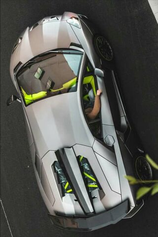 Aventador SVJ: The Pinnacle of Performance 🚗💨