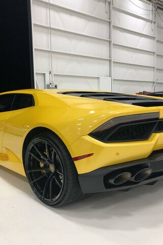 Sunshine on Wheels: The Yello Lambo