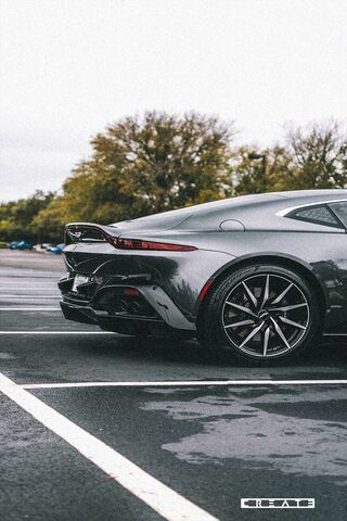 Aston Martin Vantage: The Epitome of Elegance and Power 🚗✨