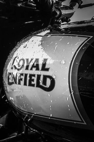 Royal Enfield: A Timeless Ride 🏍️✨