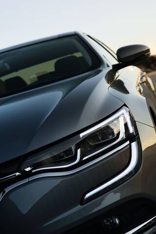 Elegance on Wheels: The Renault Talisman
