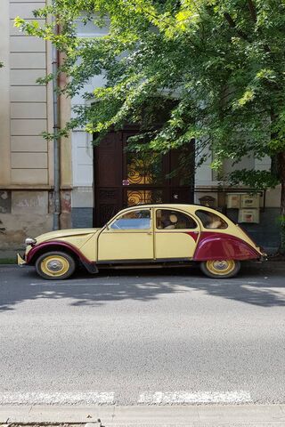 Classic Charm: The Citroën 2CV