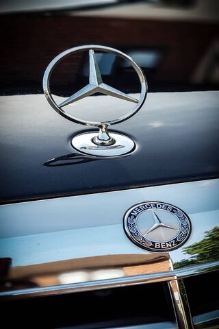 The Iconic Star: Mercedes-Benz Elegance ✨