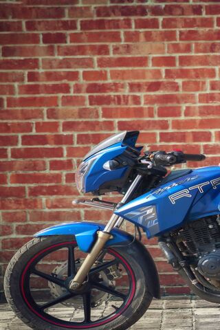 Apache RTR: The Urban Speedster 🏍️💨