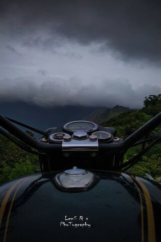 Royal Enfield Wallpaper - Download to your mobile from PHONEKY