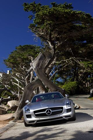 Sleek Power: The Merc AMG Experience 🚗✨