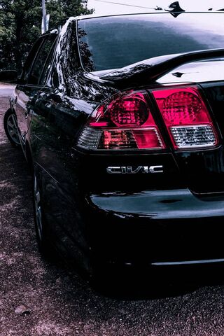 Sleek and Stylish: The Honda Civic in Action 🚗✨