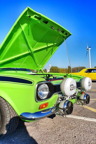 Vibrant Power: The Escort Mexico Unleashed! 🚗💨