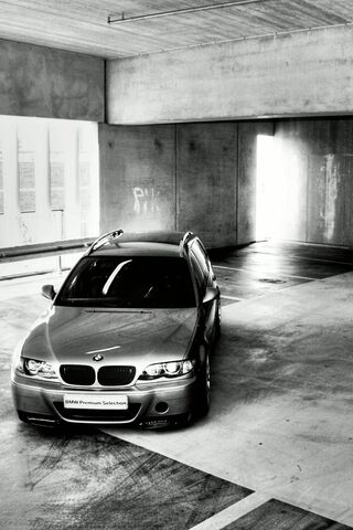 The Timeless Elegance of the BMW E46 🚗✨