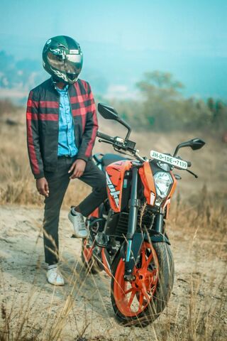 Riding the Thrill: Ak Duke200 Adventure 🏍️✨