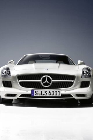 Unleashing Power: The SLS AMG Roadster