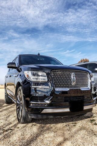 Navigator: The Ultimate Road Companion 🚗✨