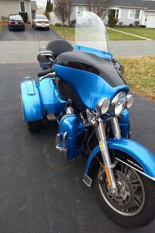 The Thrill of the Trike: A Ride Like No Other! 🏍️✨