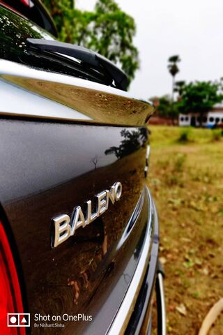 Sleek Elegance: The Baleno in Focus 🚗✨