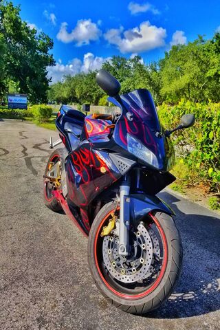 Rev Up Your Ride: The Moto CBR in All Its Glory! 🏍️🔥