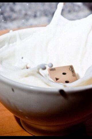 Danbo's Dairy Dive! 🥛🤖