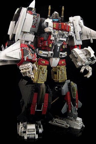 Transformers Unite: The Ultimate Battle Machine! 🤖✨