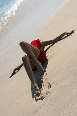 Beach Bliss: Embracing Serenity 🌊☀️