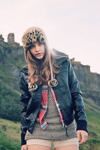 Chic Adventure in Nature 🌄✨