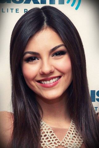 Radiant Smiles: The Charm of Victoria Justice 🌟