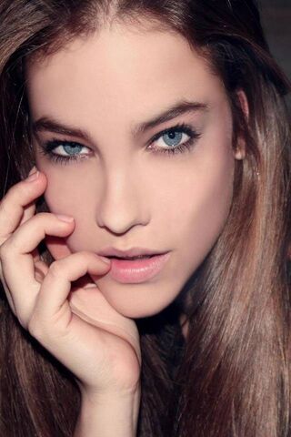 Captivating Beauty: The Allure of Barbara Palvin
